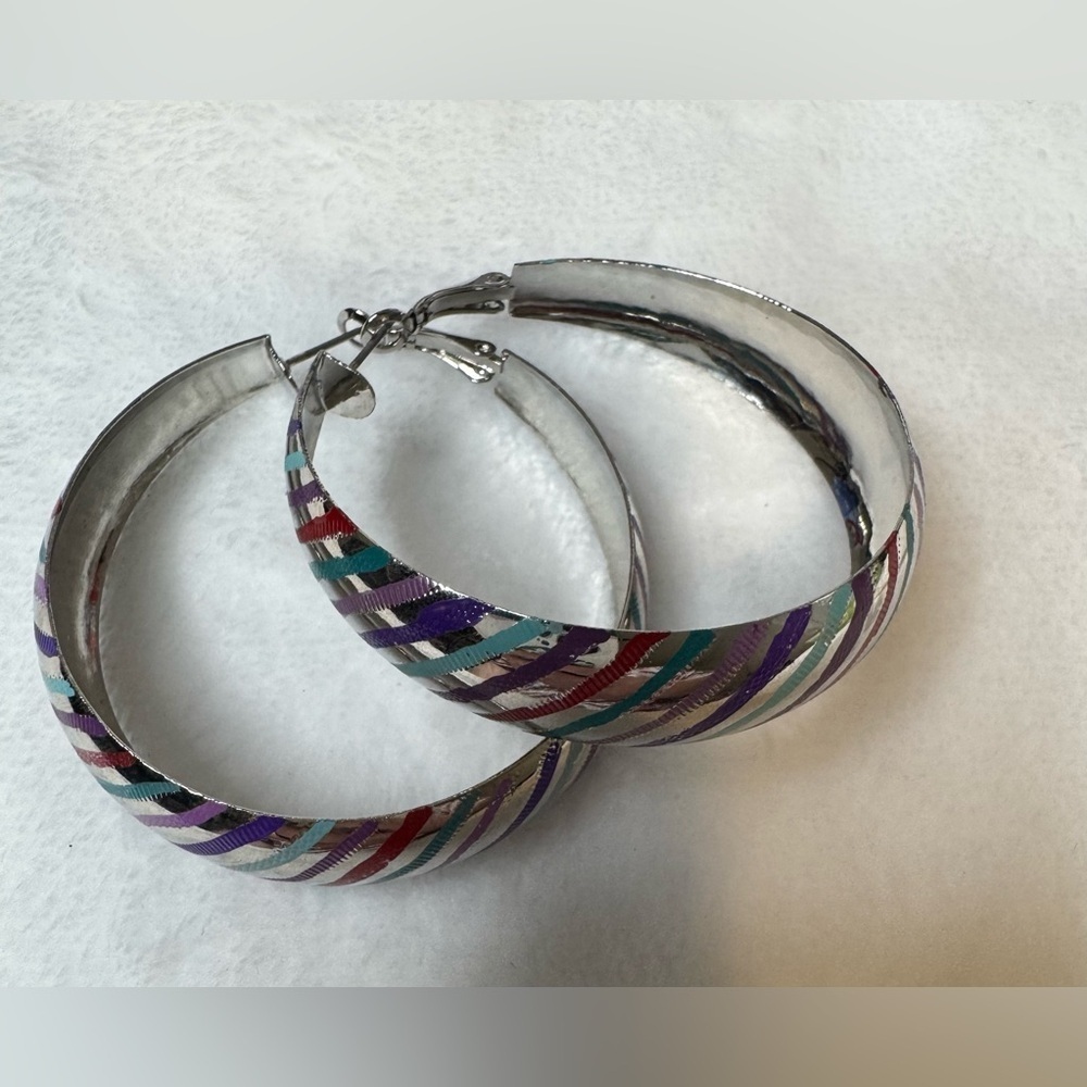 Vintage style Multicolor colorful Striped Hoop Earrings early 2000s